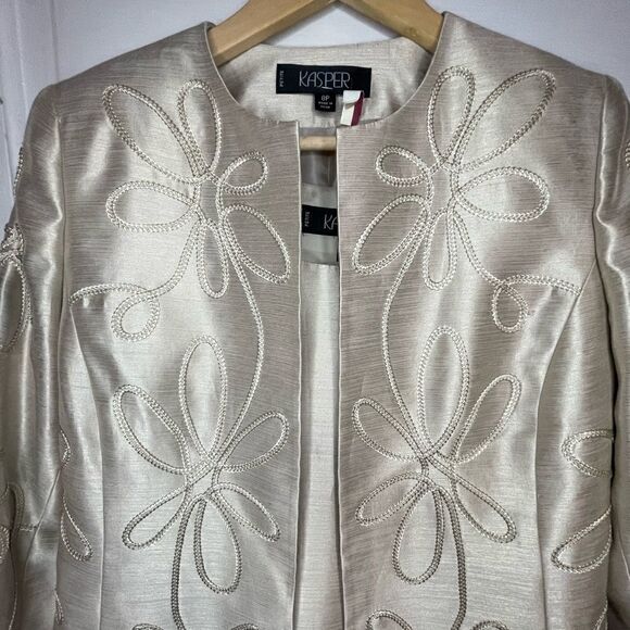 Kasper Two Piece Shell & Jacket - Picture 4 of 14